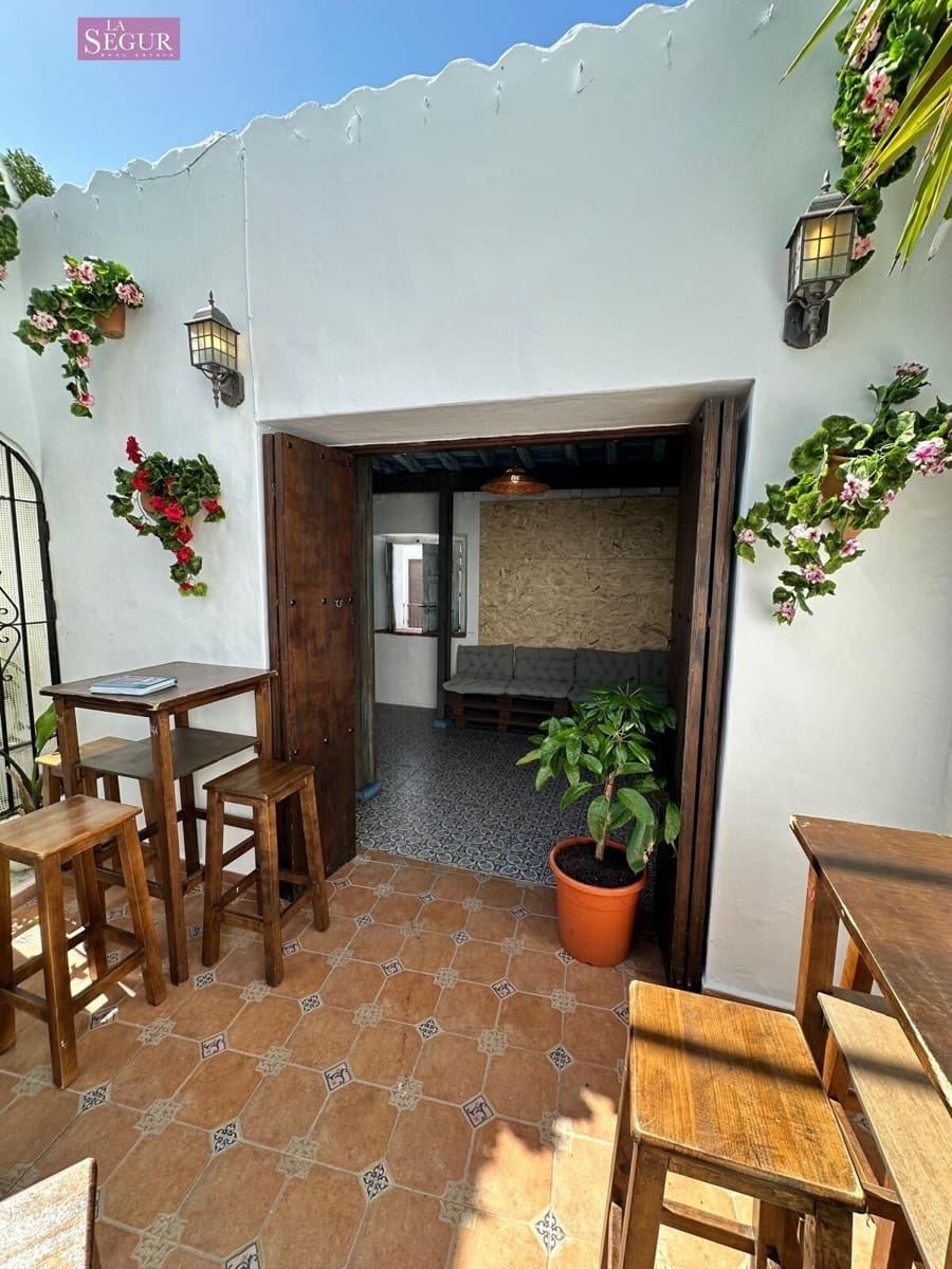 Restaurant/Bar til salg i Conil de la Frontera - € 720.000 (Ref: 8954343)