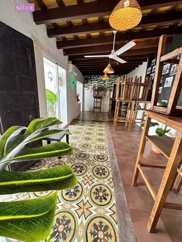 Restaurant/Bar til salg i Conil de la Frontera - € 720.000 (Ref: 8954343)