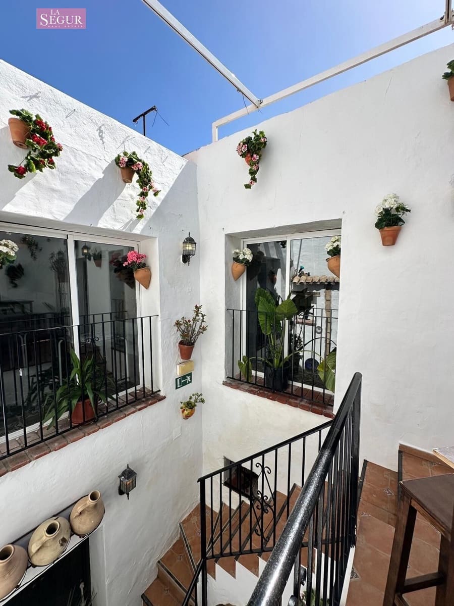 Restaurant/Bar til salg i Conil de la Frontera - € 720.000 (Ref: 8954343)