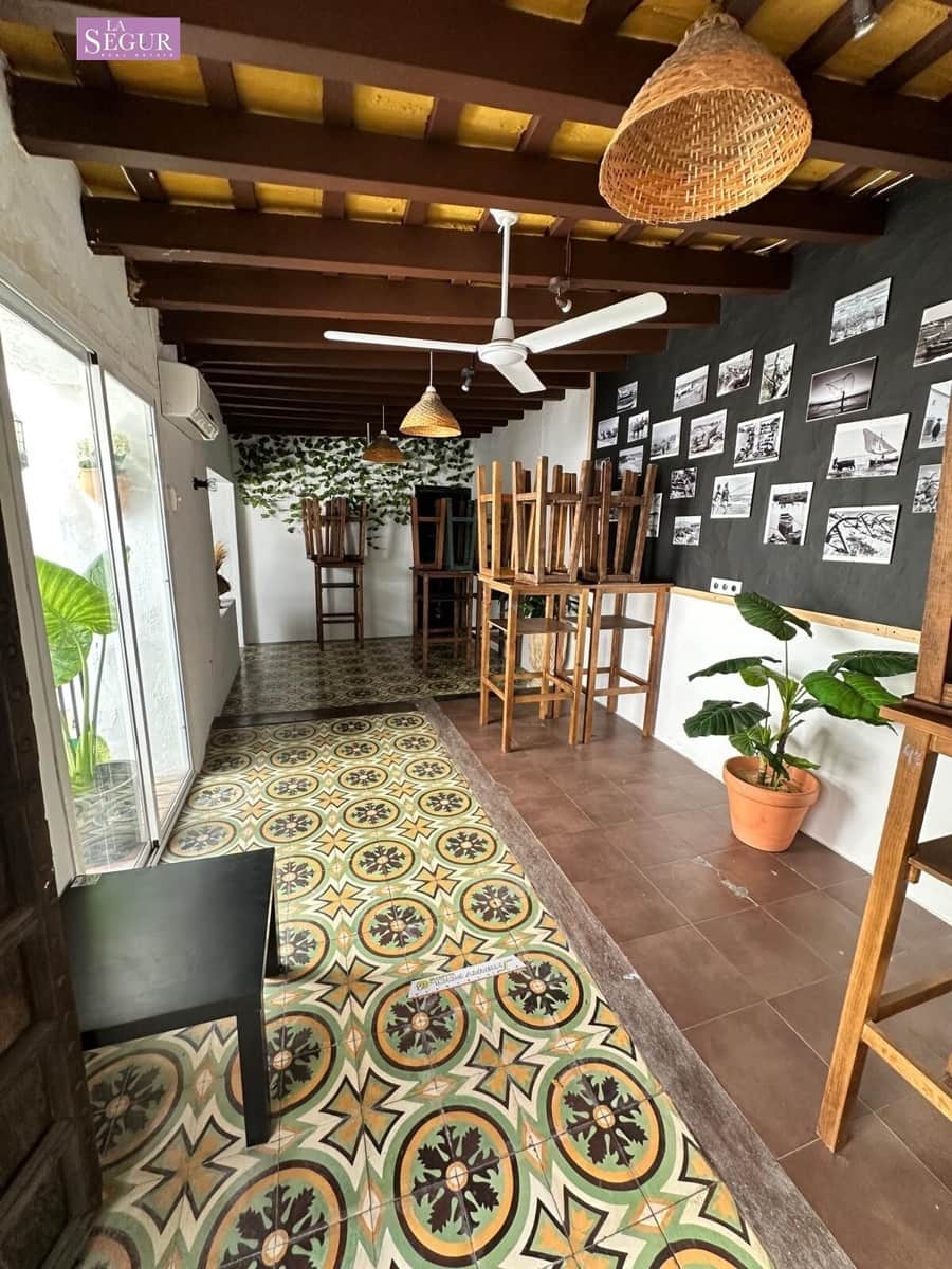 Restaurant/Bar til salg i Conil de la Frontera - € 720.000 (Ref: 8954343)