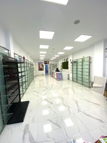 Commercieel te huur in Barbate - € 650 (Ref: 8972142)