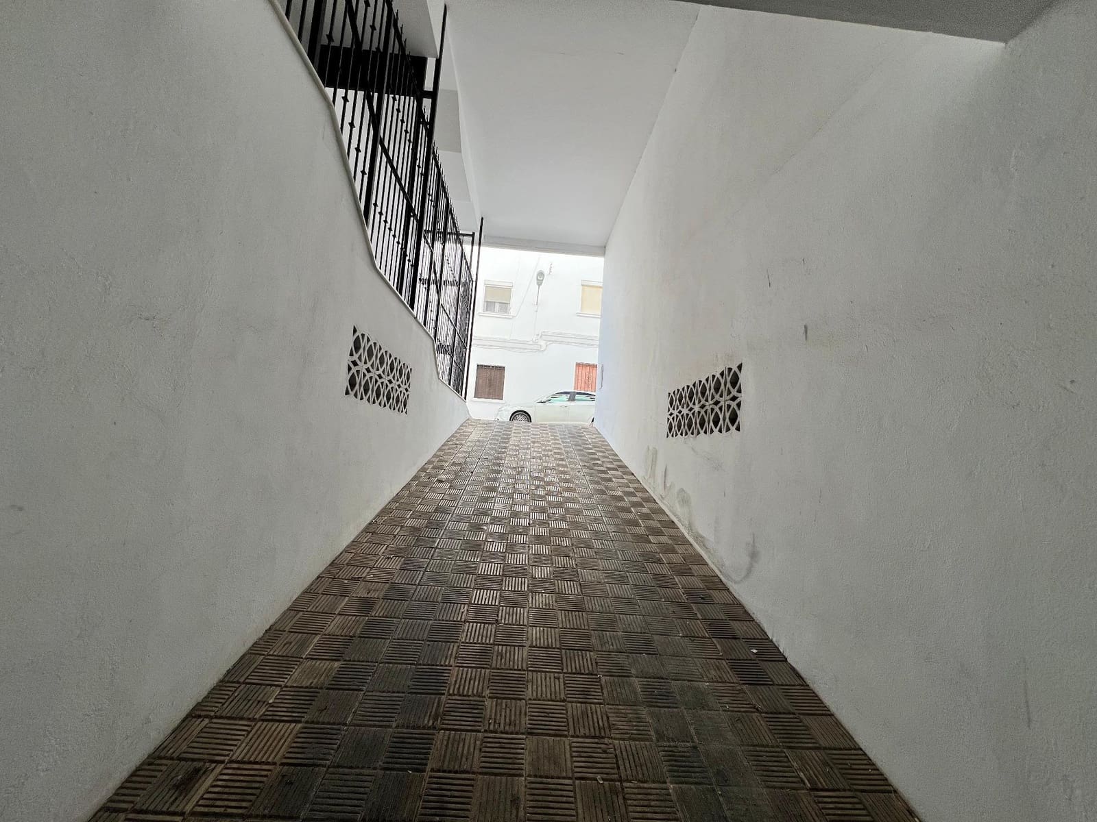 Garage til salg i Vejer de la Frontera - € 12.000 (Ref: 8976042)