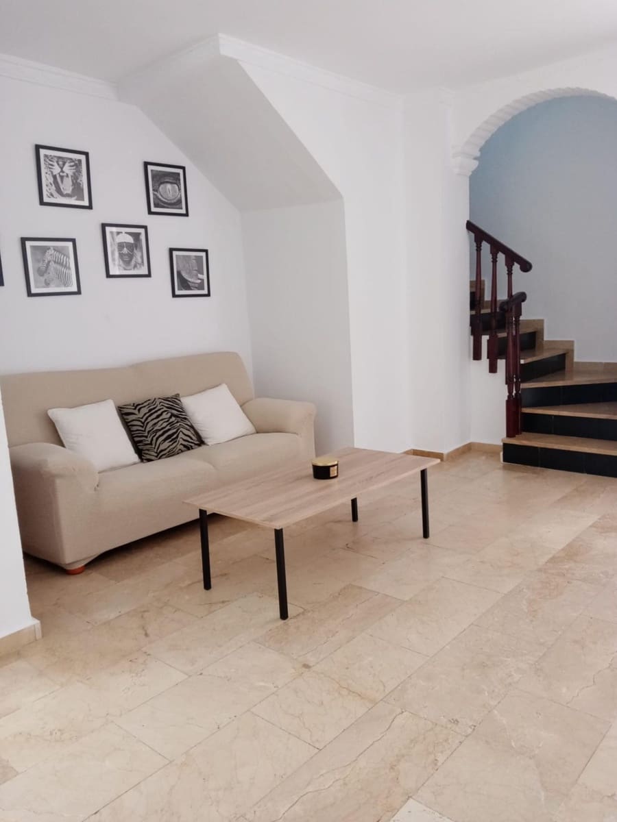 3 slaapkamer Rijtjeshuis te huur in Medina-Sidonia - € 800 (Ref: 8992055)