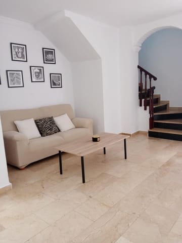 3 bedroom Terraced Villa for rent in Medina-Sidonia - € 800 (Ref: 8992055)