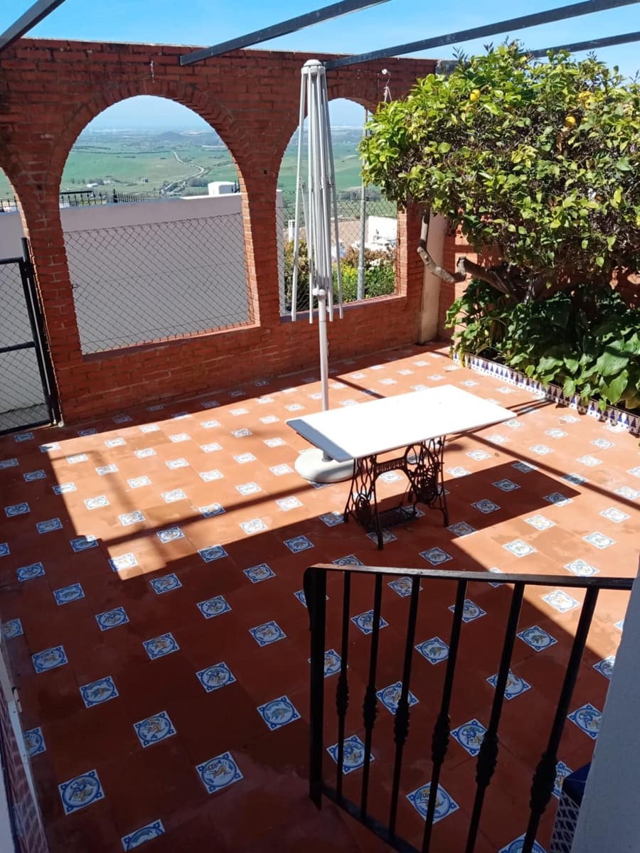 3 slaapkamer Rijtjeshuis te huur in Medina-Sidonia - € 800 (Ref: 8992055)