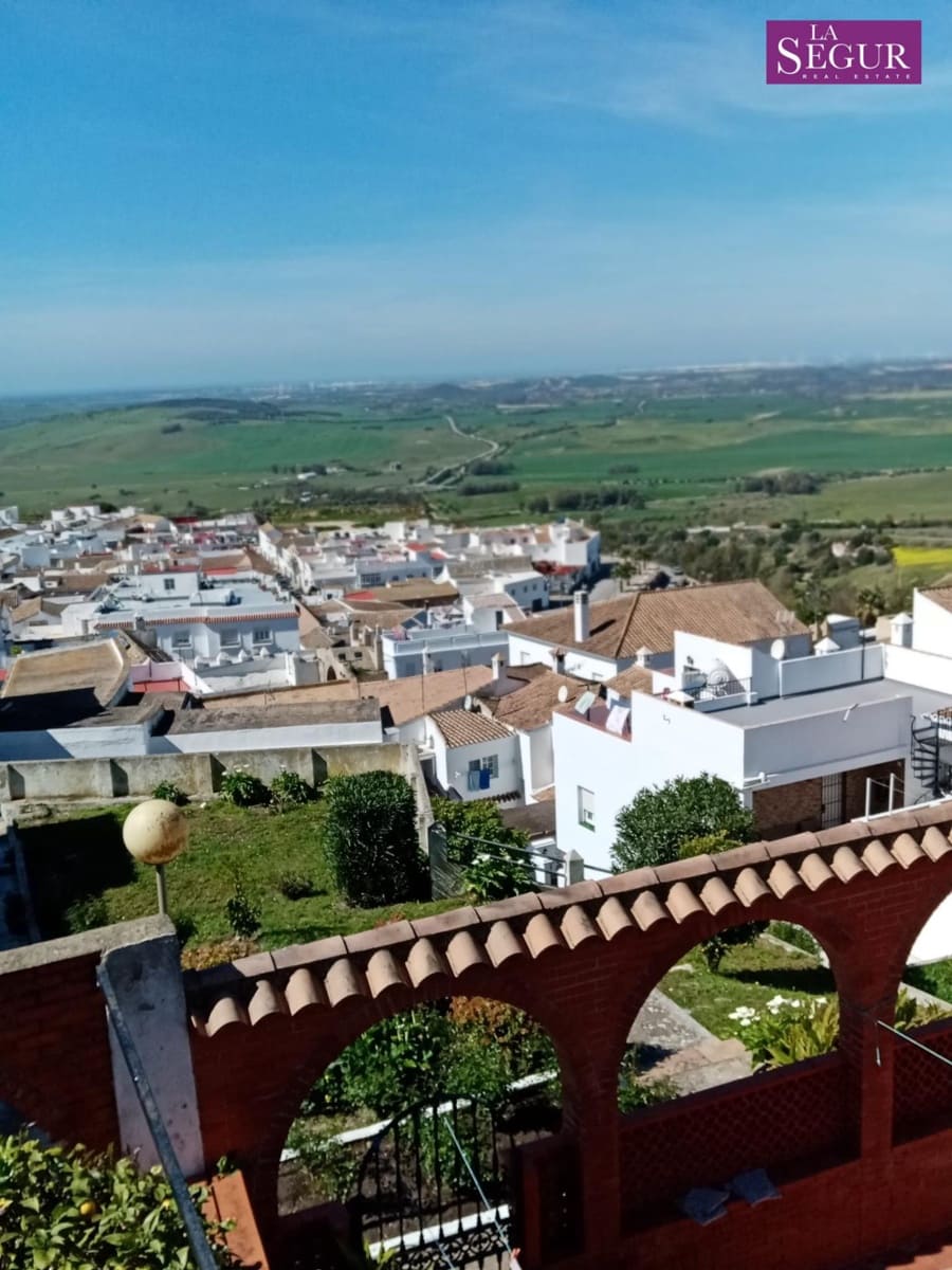 3 slaapkamer Rijtjeshuis te huur in Medina-Sidonia - € 800 (Ref: 8992055)