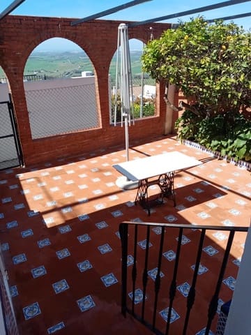 3 bedroom Terraced Villa for rent in Medina-Sidonia - € 800 (Ref: 8992055)