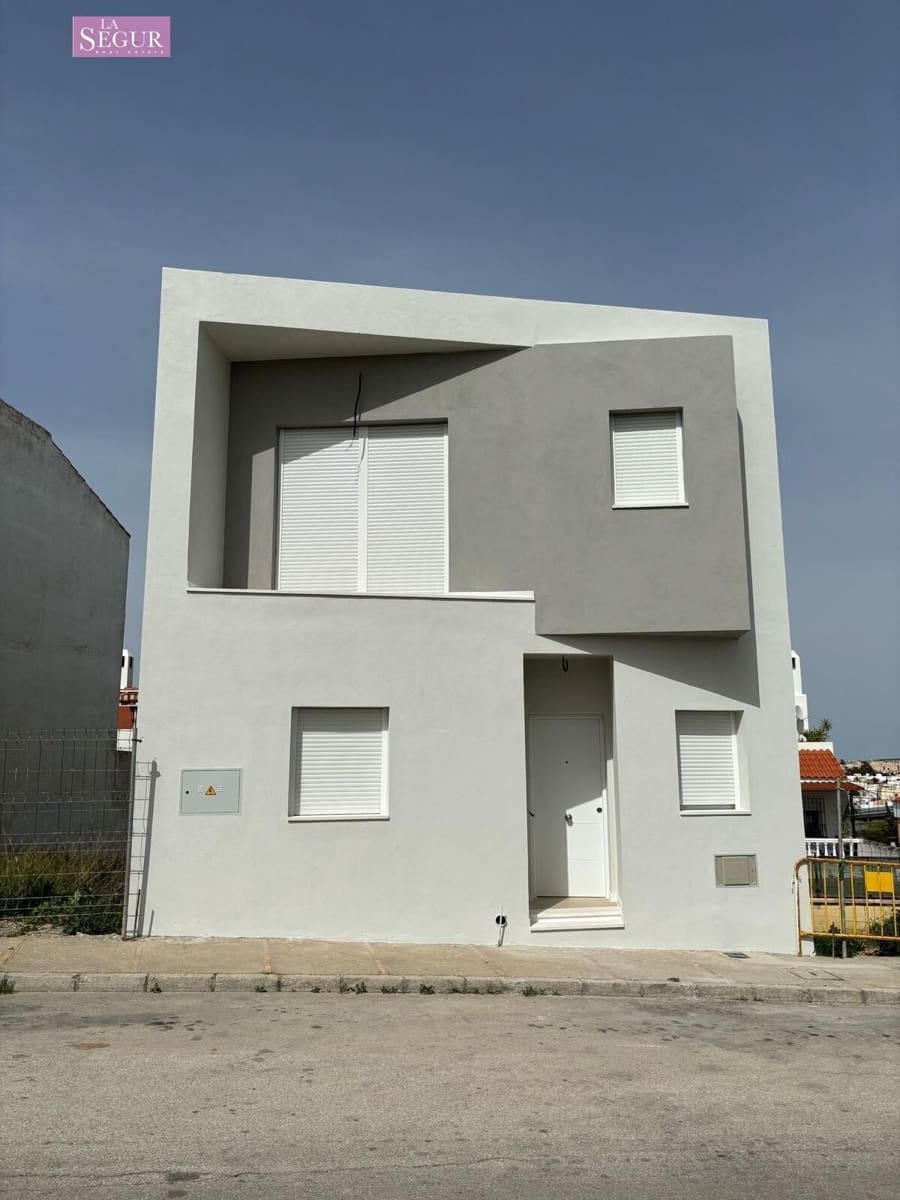 3 camera da letto Villa in vendita in Chiclana de la Frontera con piscina - 282.000 € (Rif: 9005423)