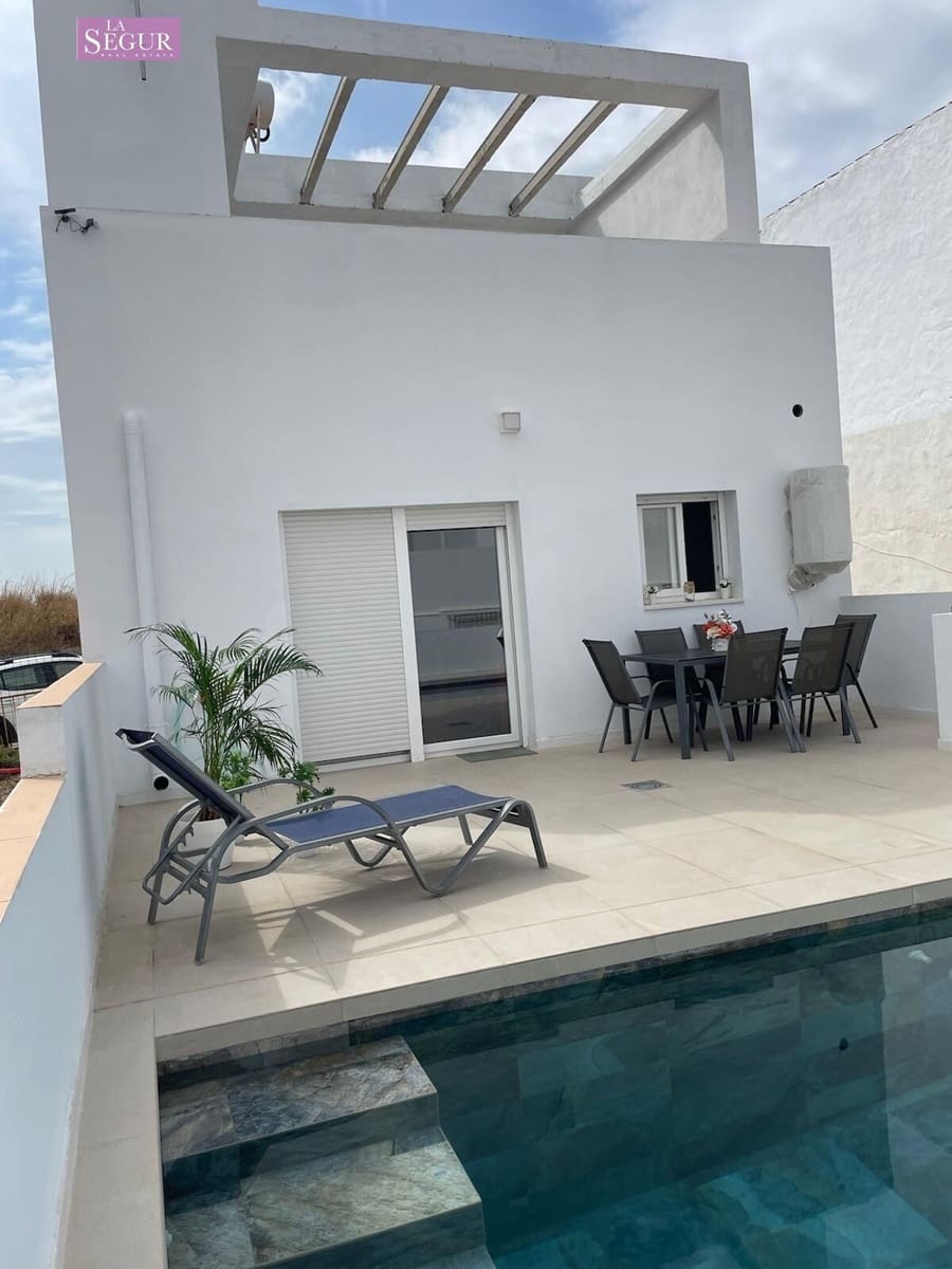 3 camera da letto Villa in vendita in Chiclana de la Frontera con piscina - 282.000 € (Rif: 9005423)
