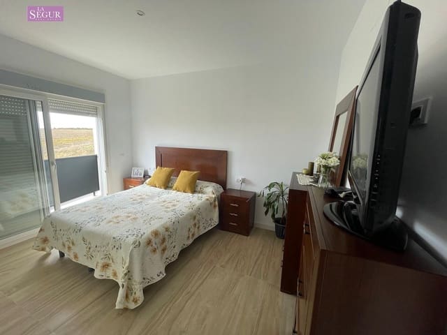 3 camera da letto Villa in vendita in Chiclana de la Frontera con piscina - 282.000 € (Rif: 9005423)