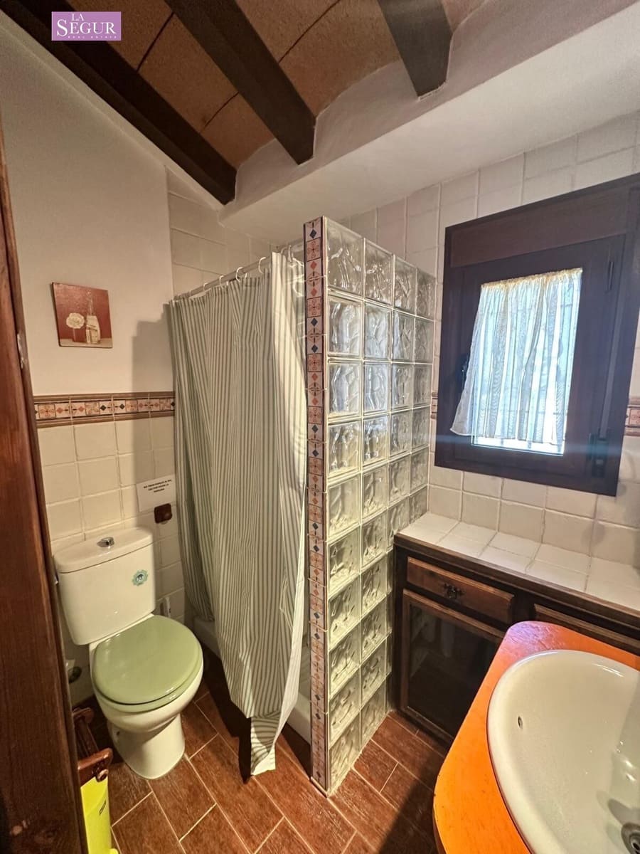 7 soveværelse Villa til salg i Conil de la Frontera med swimmingpool garage - € 560.000 (Ref: 9020801)