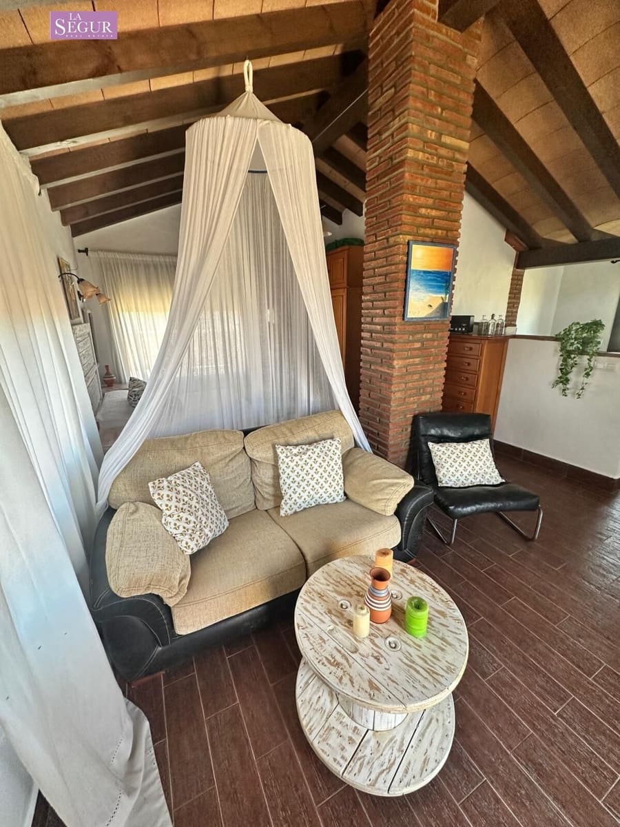 7 soveværelse Villa til salg i Conil de la Frontera med swimmingpool garage - € 560.000 (Ref: 9020801)