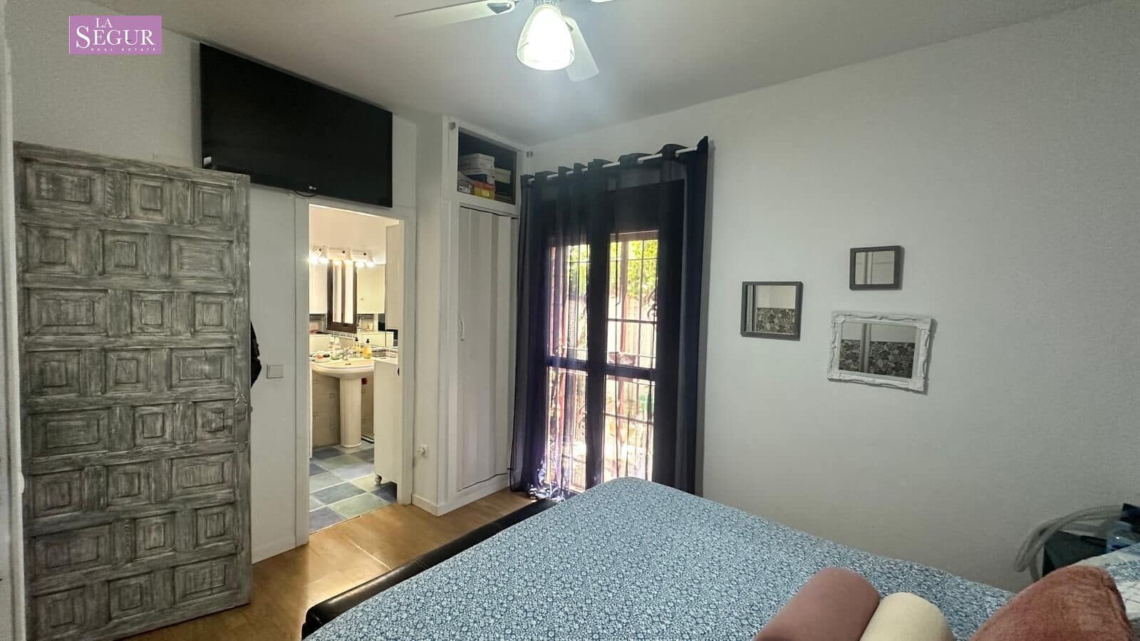 7 soveværelse Villa til salg i Conil de la Frontera med swimmingpool garage - € 560.000 (Ref: 9020801)