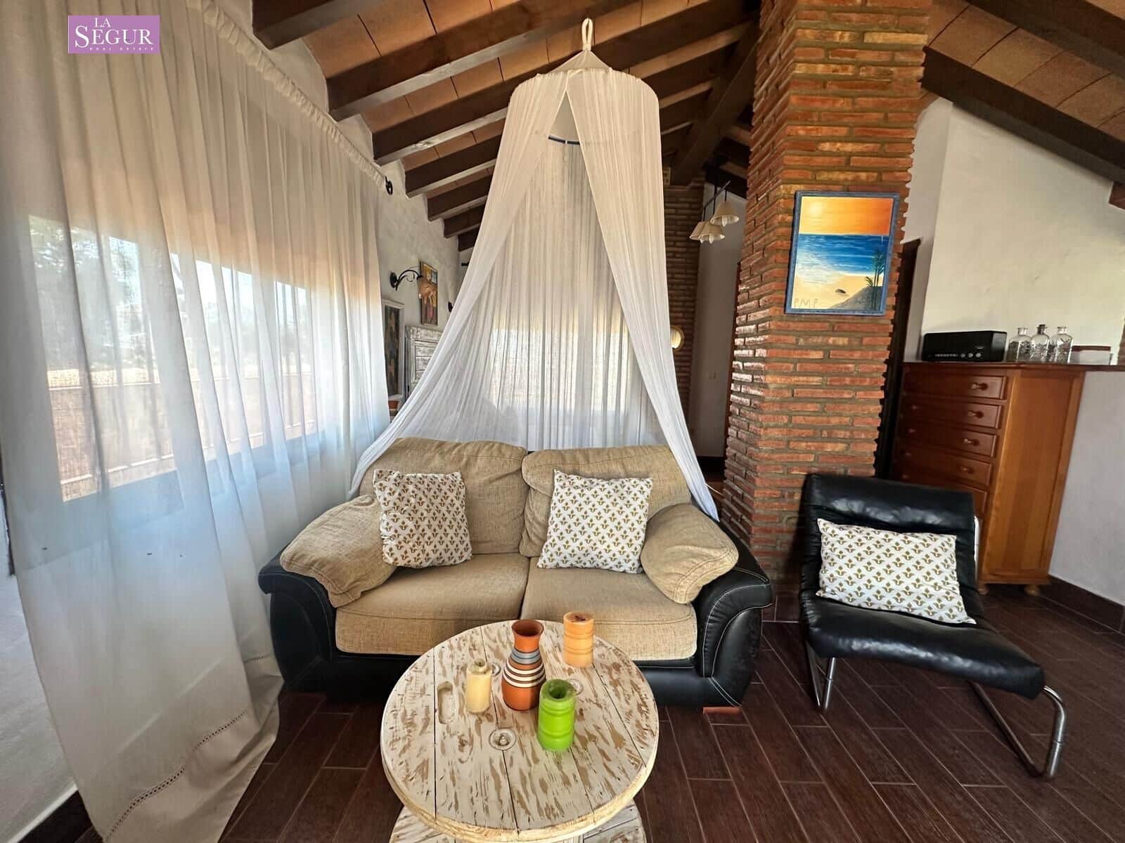 7 soveværelse Villa til salg i Conil de la Frontera med swimmingpool garage - € 560.000 (Ref: 9020801)