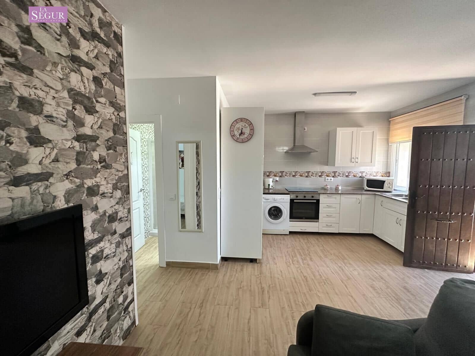 7 soveværelse Villa til salg i Conil de la Frontera med swimmingpool garage - € 560.000 (Ref: 9020801)