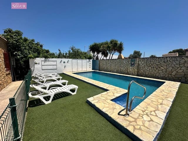 7 soveværelse Villa til salg i Conil de la Frontera med swimmingpool garage - € 560.000 (Ref: 9020801)