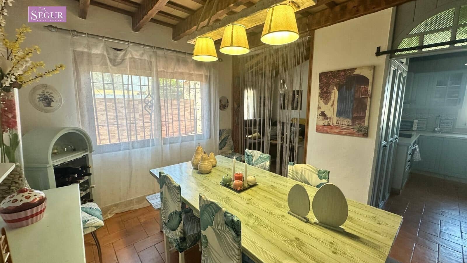 7 soveværelse Villa til salg i Conil de la Frontera med swimmingpool garage - € 560.000 (Ref: 9020801)