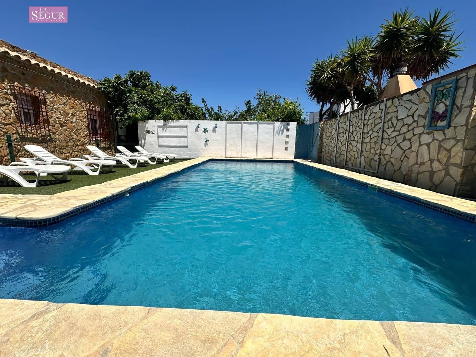 7 soveværelse Villa til salg i Conil de la Frontera med swimmingpool garage - € 560.000 (Ref: 9020801)