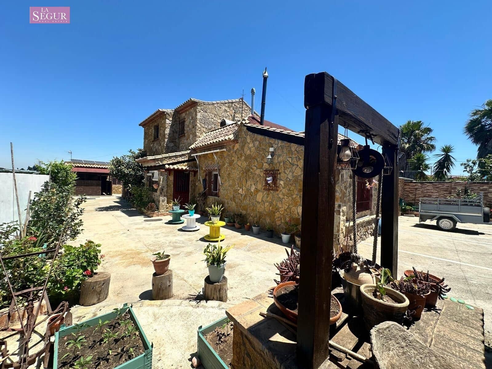 7 soveværelse Villa til salg i Conil de la Frontera med swimmingpool garage - € 560.000 (Ref: 9020801)