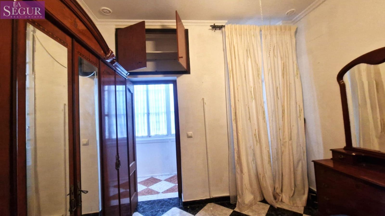 2 quarto Apartamento para venda em Cadis cidade - 210 000 € (Ref: 9048648)