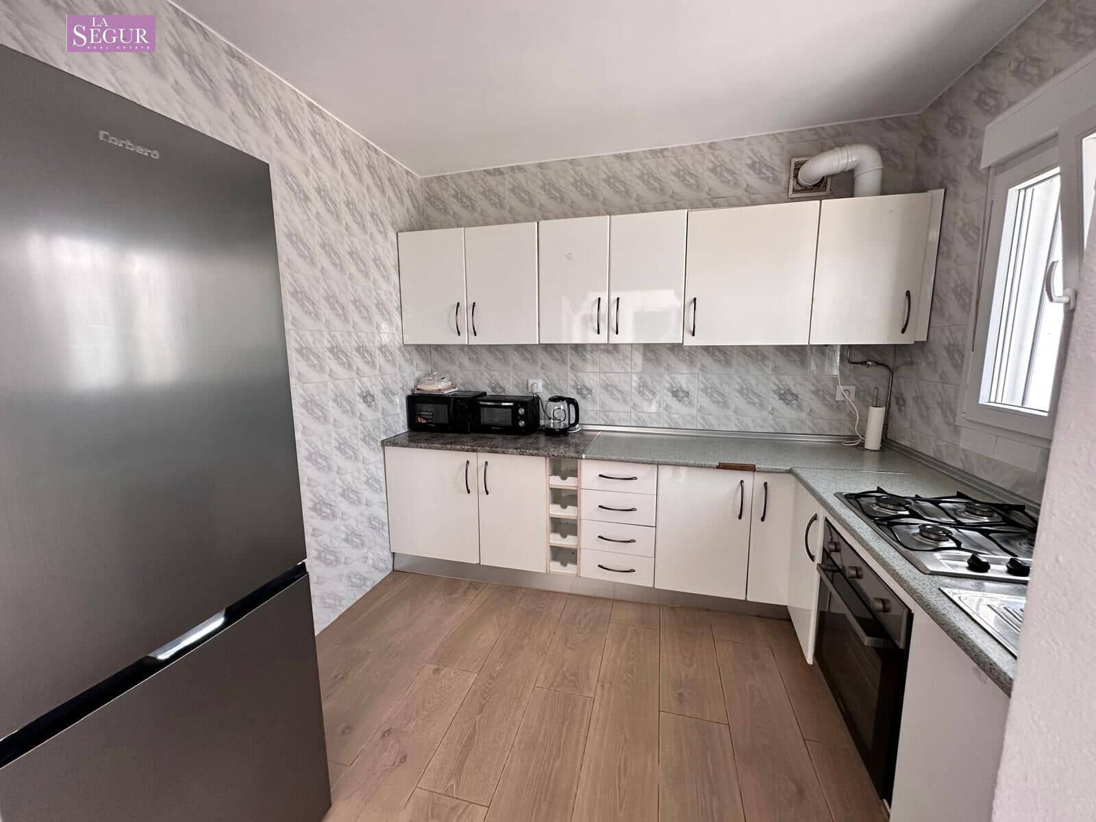 2 soveværelse Finca/Landehus til salg i Conil de la Frontera med swimmingpool - € 380.000 (Ref: 9065090)