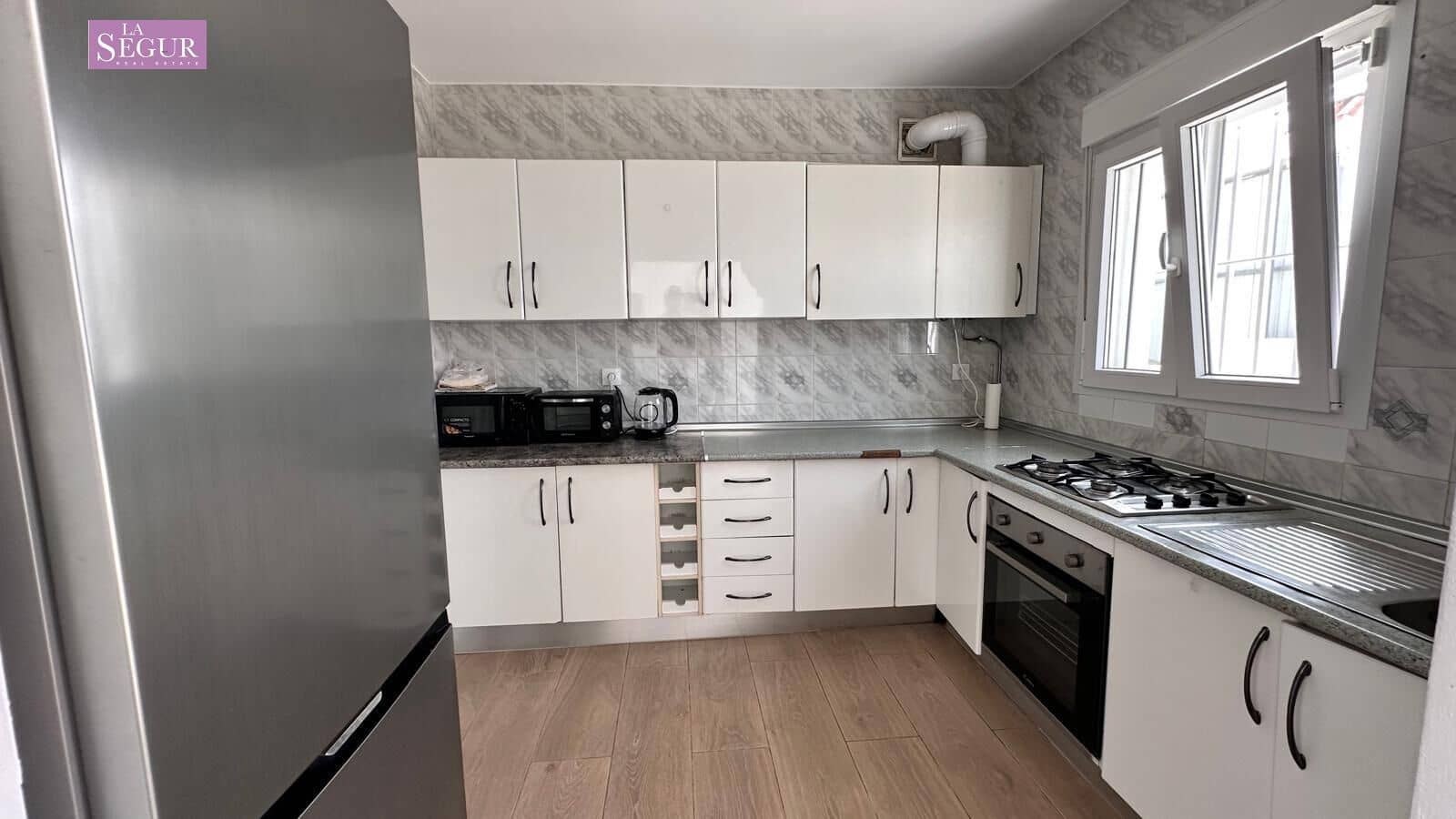 2 soveværelse Finca/Landehus til salg i Conil de la Frontera med swimmingpool - € 380.000 (Ref: 9065090)