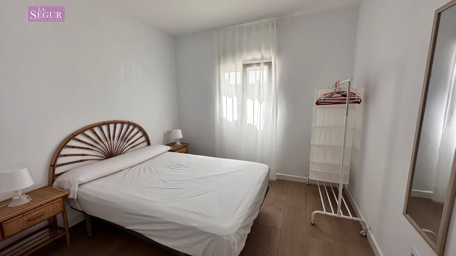 2 soveværelse Finca/Landehus til salg i Conil de la Frontera med swimmingpool - € 380.000 (Ref: 9065090)