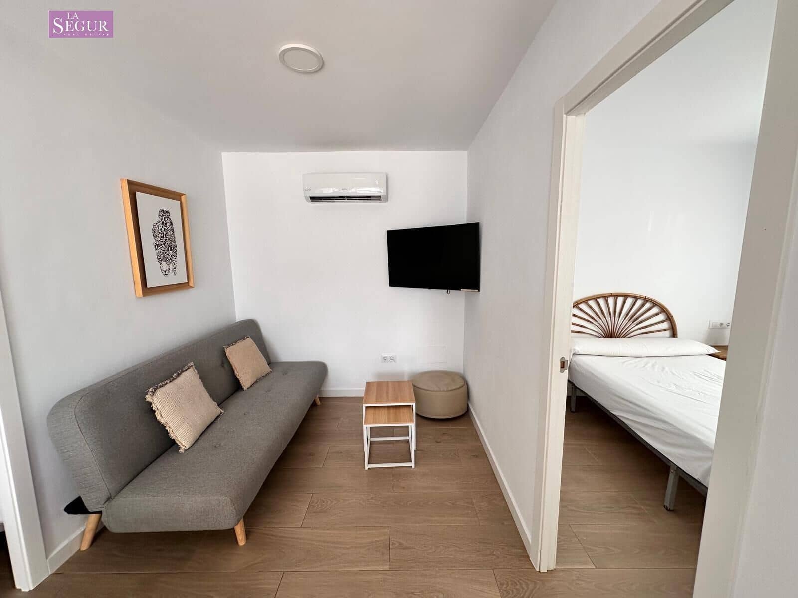 2 soveværelse Finca/Landehus til salg i Conil de la Frontera med swimmingpool - € 380.000 (Ref: 9065090)