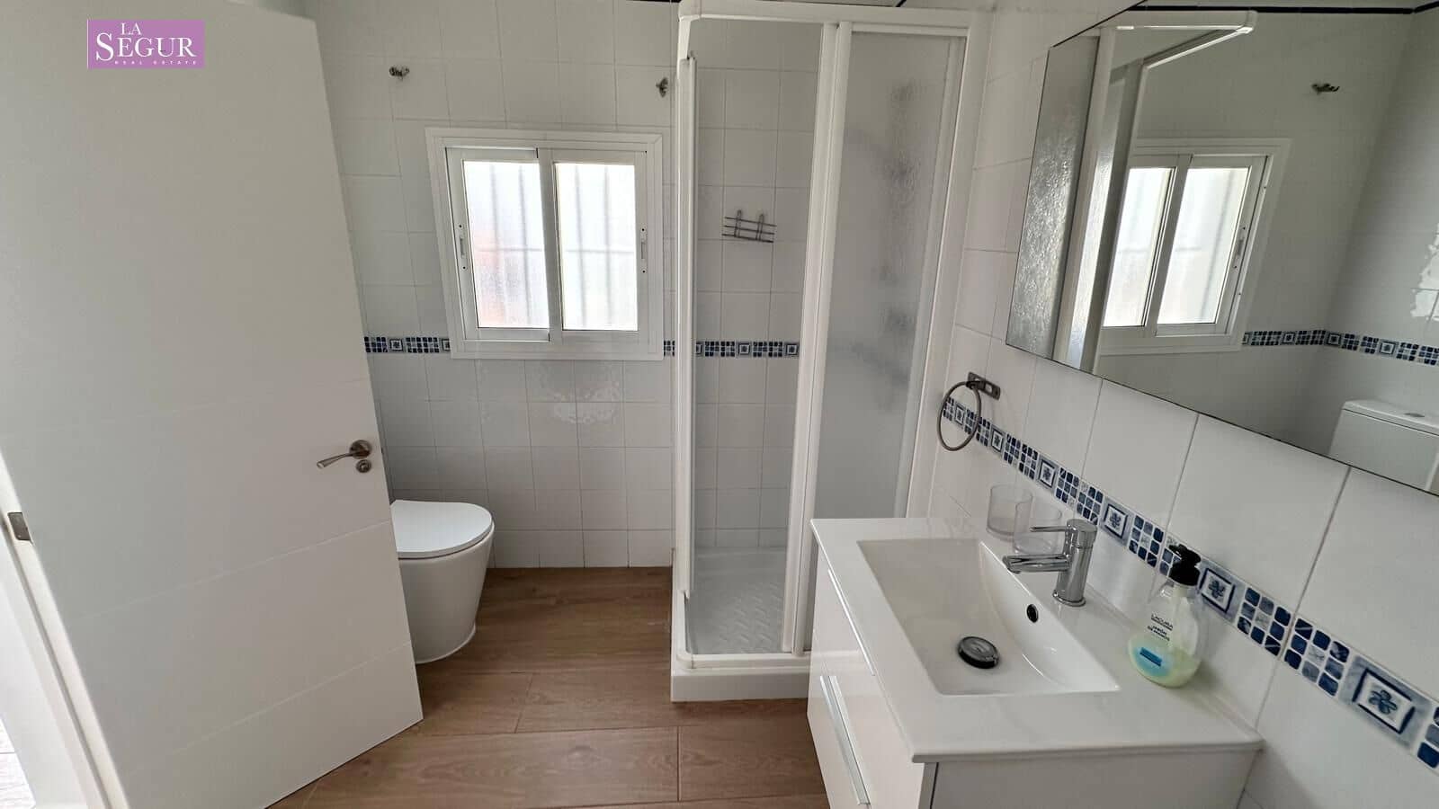 2 soveværelse Finca/Landehus til salg i Conil de la Frontera med swimmingpool - € 380.000 (Ref: 9065090)