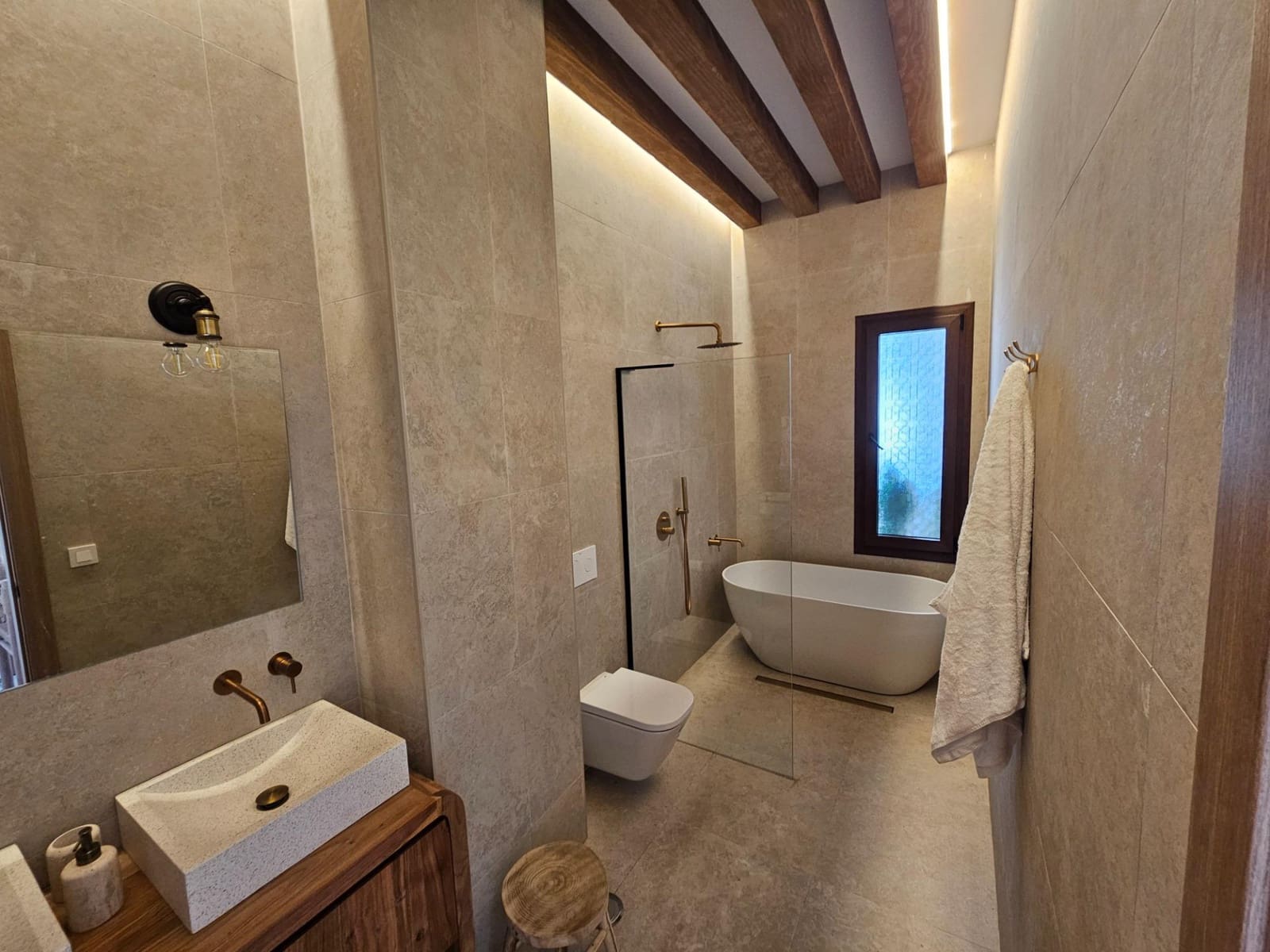 2 bedroom Apartment for sale in Vejer de la Frontera - € 230,000 (Ref: 9073263)