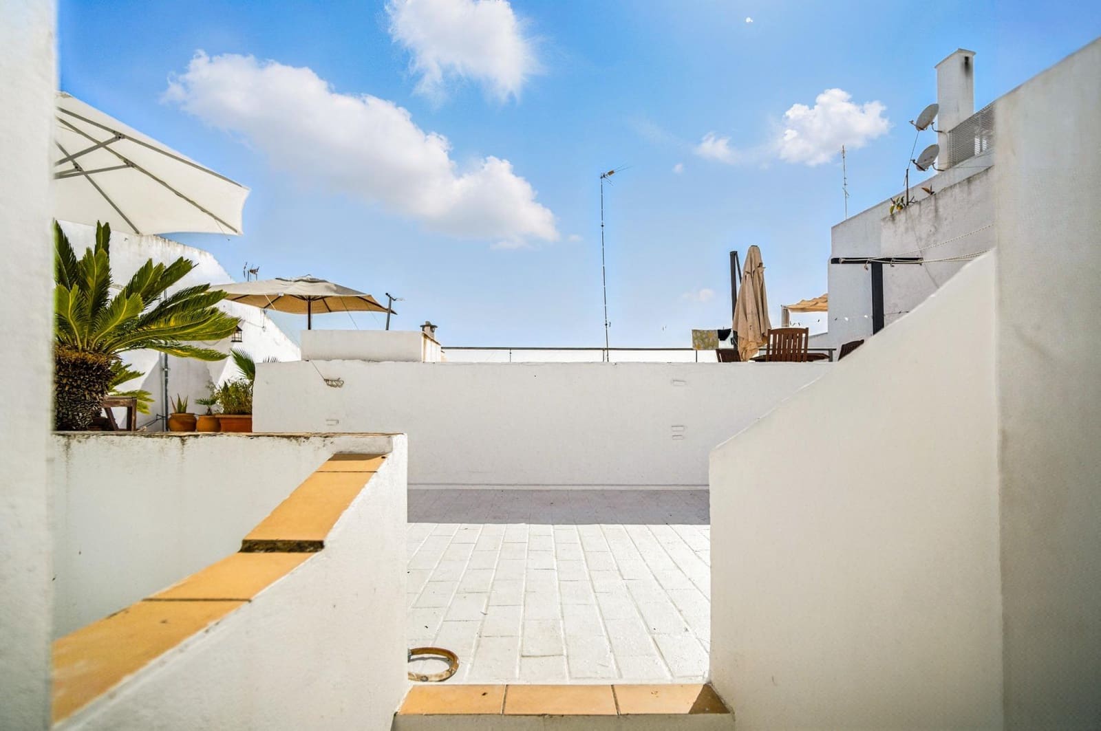 Casa de 4 habitaciones en Vejer de la Frontera en venta - 550.000 € (Ref: 9112227)