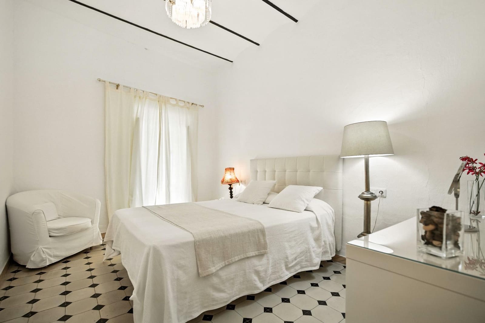 Casa de 4 habitaciones en Vejer de la Frontera en venta - 550.000 € (Ref: 9112227)