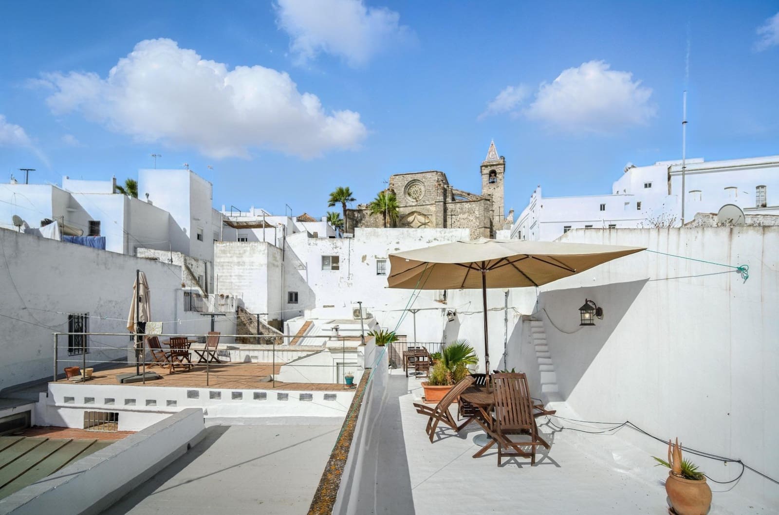 Casa de 4 habitaciones en Vejer de la Frontera en venta - 550.000 € (Ref: 9112227)