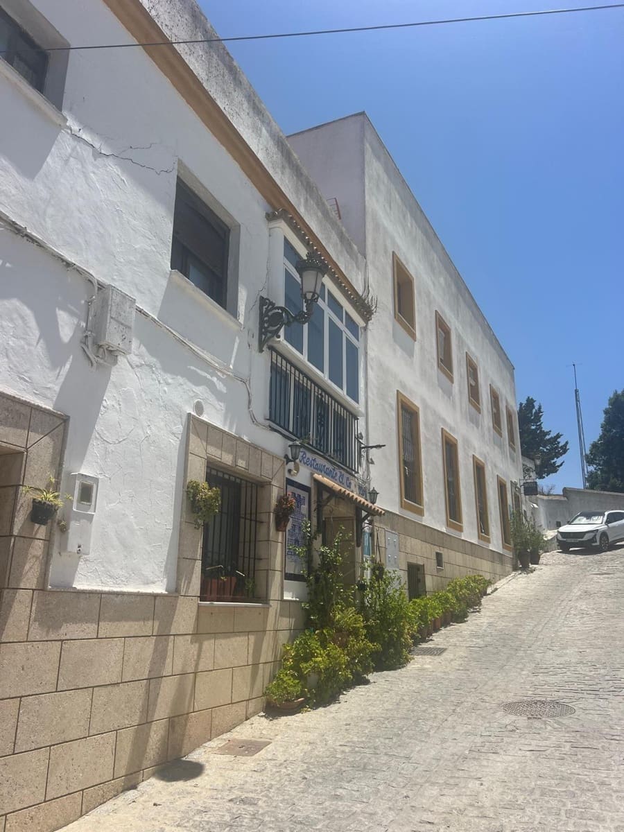 8 soveværelse Hotel til salg i Medina-Sidonia - € 750.000 (Ref: 9129628)