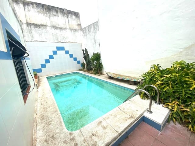 2 soveværelse Villa til salg i Barbate med swimmingpool - € 667.000 (Ref: 9136987)