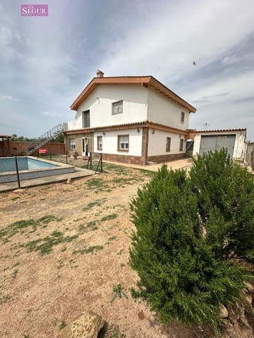 2 soveværelse Finca/Landehus til salg i Conil de la Frontera med swimmingpool garage - € 246.000 (Ref: 9149161)