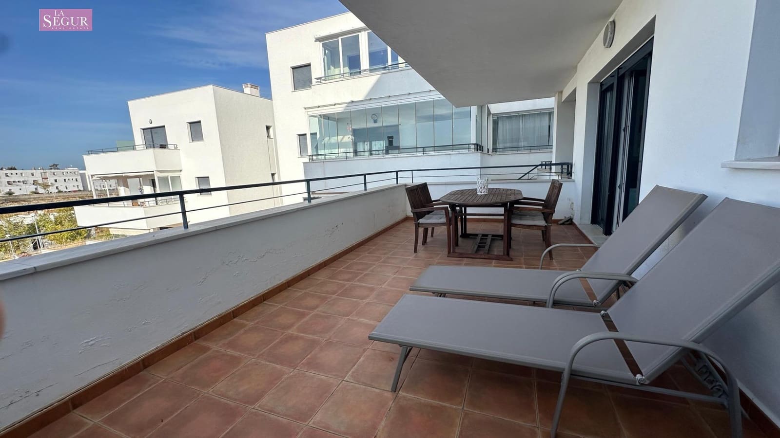 2 soveværelse Lejlighed til salg i Conil de la Frontera med swimmingpool garage - € 380.000 (Ref: 9169466)