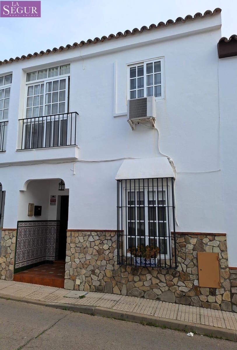 5 slaapkamer Huis te koop in Benalup met garage - € 170.000 (Ref: 9180917)