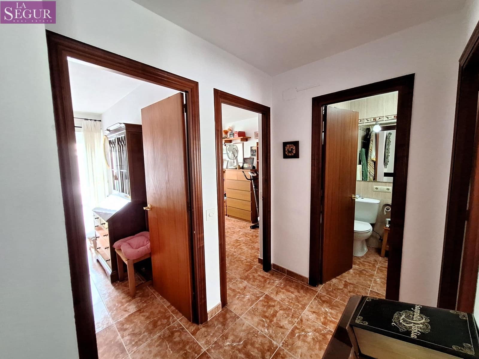 5 slaapkamer Huis te koop in Benalup met garage - € 170.000 (Ref: 9180917)