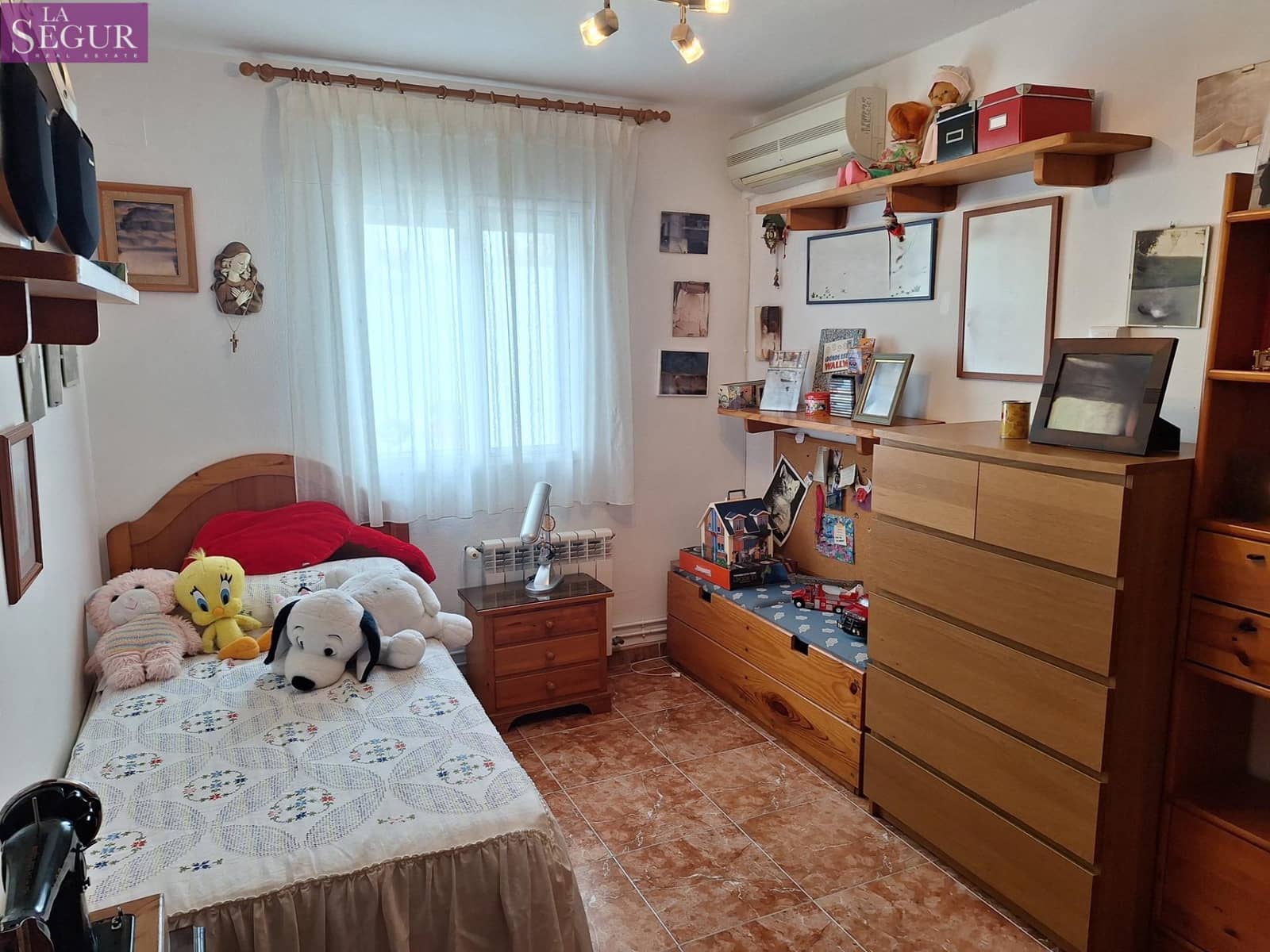 5 slaapkamer Huis te koop in Benalup met garage - € 170.000 (Ref: 9180917)