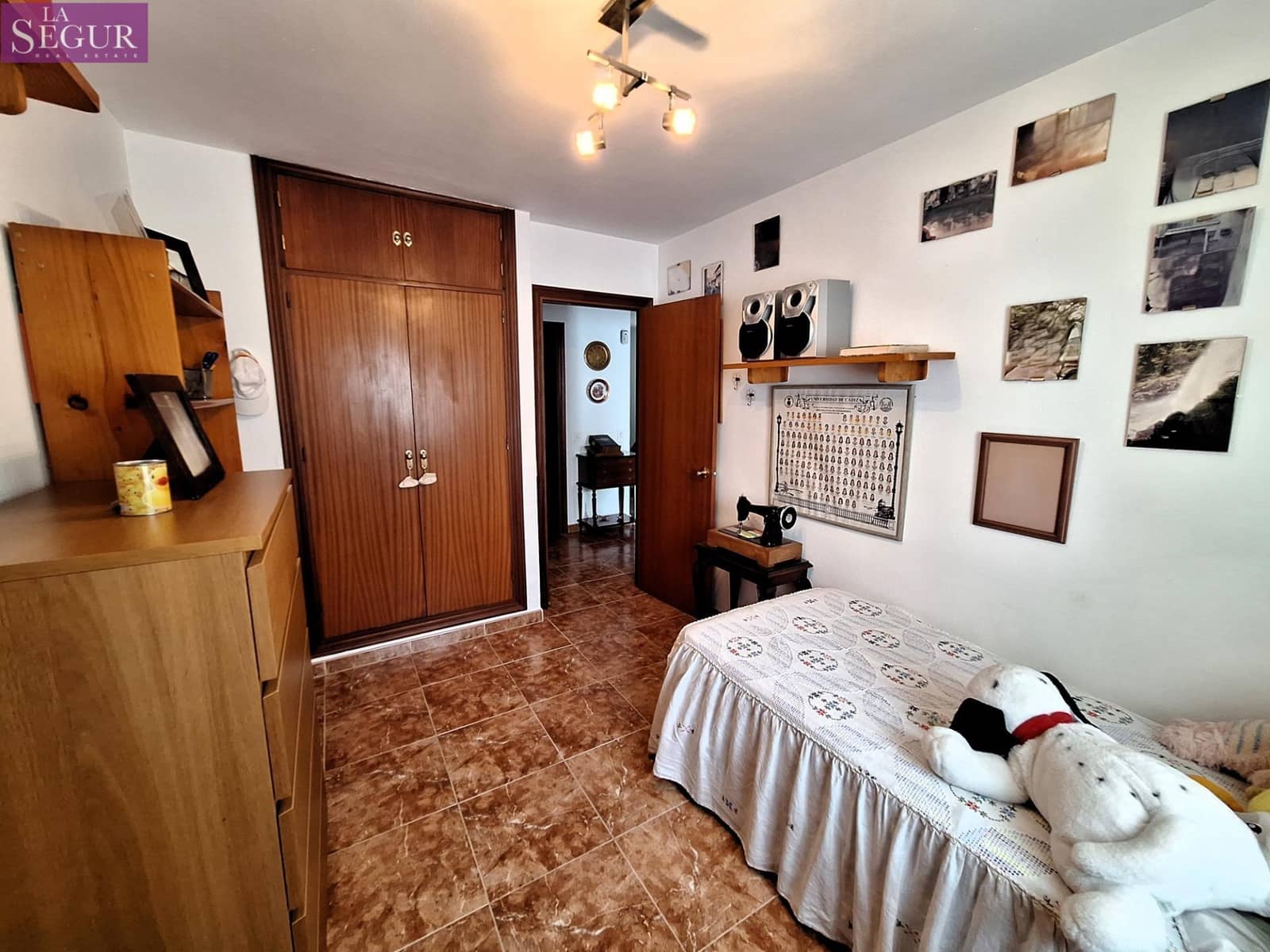 5 slaapkamer Huis te koop in Benalup met garage - € 170.000 (Ref: 9180917)