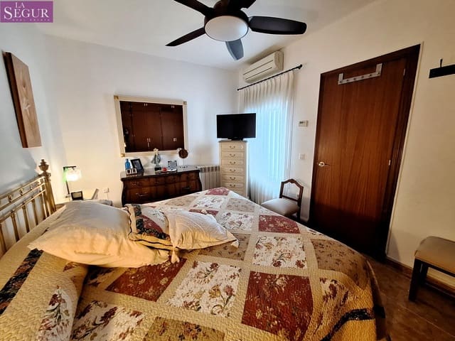 5 slaapkamer Huis te koop in Benalup met garage - € 170.000 (Ref: 9180917)