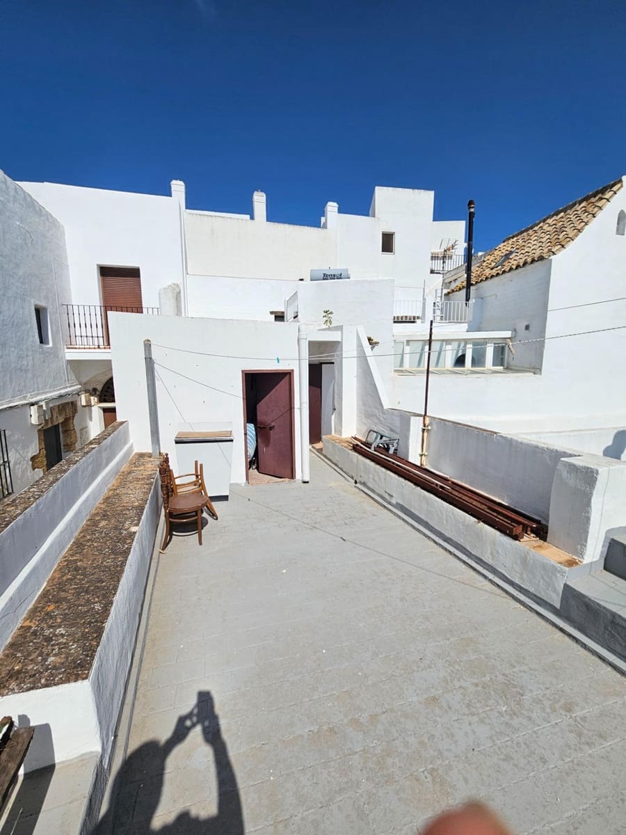 4 bedroom Townhouse for sale in Vejer de la Frontera - € 370,000 (Ref: 9197655)