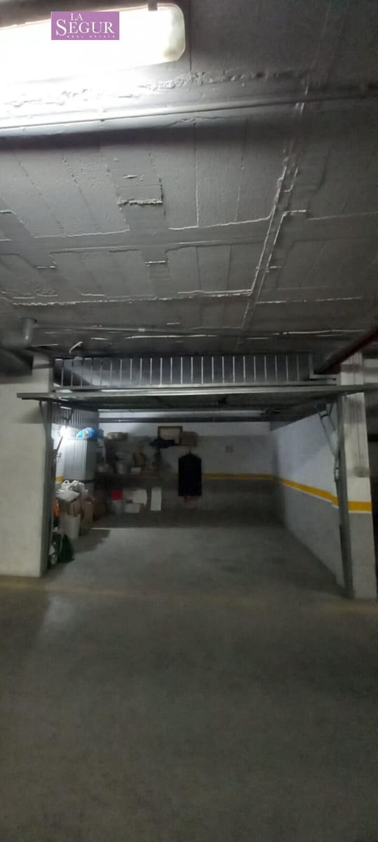 Garage til salg i Conil de la Frontera - € 55.000 (Ref: 9202359)