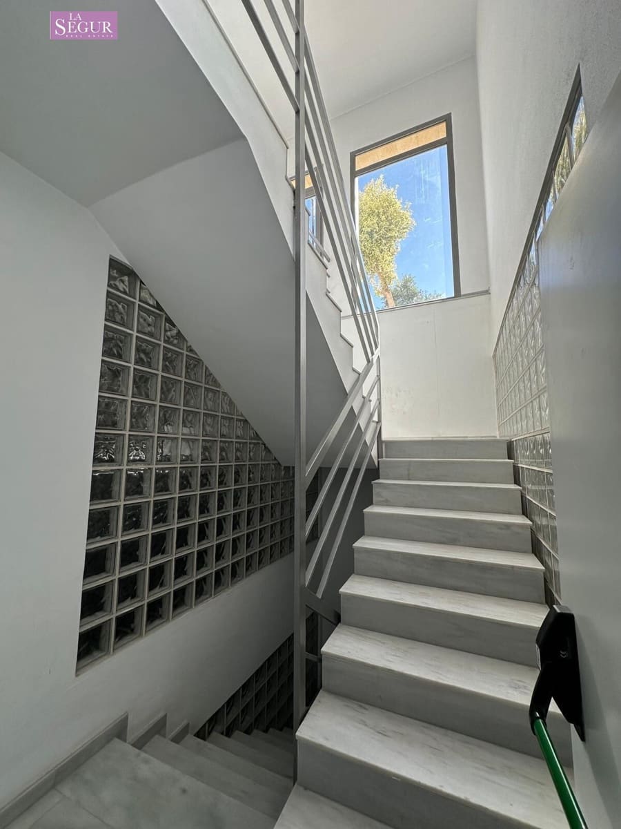 Garage til salg i Conil de la Frontera - € 55.000 (Ref: 9202359)