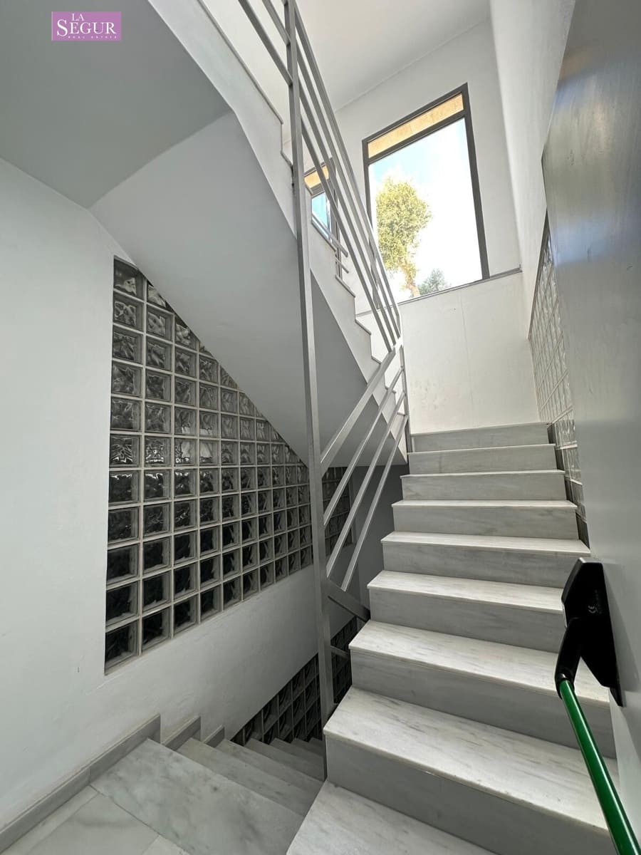 Garage til salg i Conil de la Frontera - € 55.000 (Ref: 9202359)