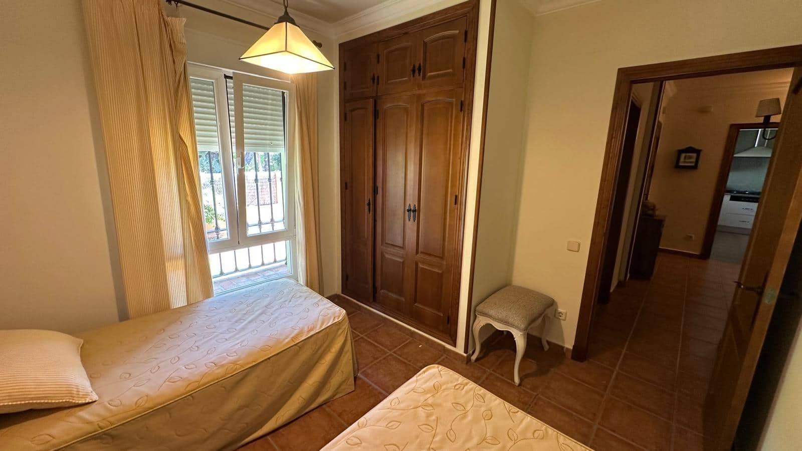 4 bedroom Villa for sale in Conil de la Frontera with garage - € 2,050,000 (Ref: 9208244)