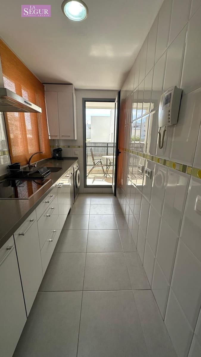 2 soverom Leilighet til salgs i Conil de la Frontera med svømmebasseng garasje - € 285 000 (Ref: 9228804)