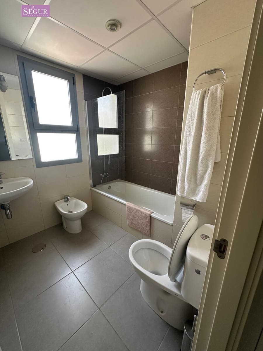 2 soverom Leilighet til salgs i Conil de la Frontera med svømmebasseng garasje - € 285 000 (Ref: 9228804)