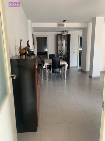 2 soveværelse Lejlighed til salg i Conil de la Frontera med swimmingpool garage - € 285.000 (Ref: 9228804)